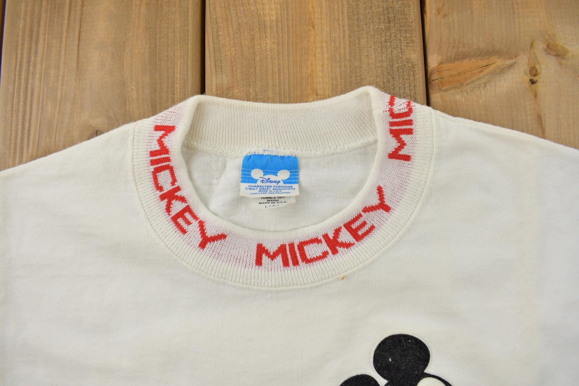 Vintage 1990s Mickey Mouse Disney Crewneck Men's M from propervintagecanada