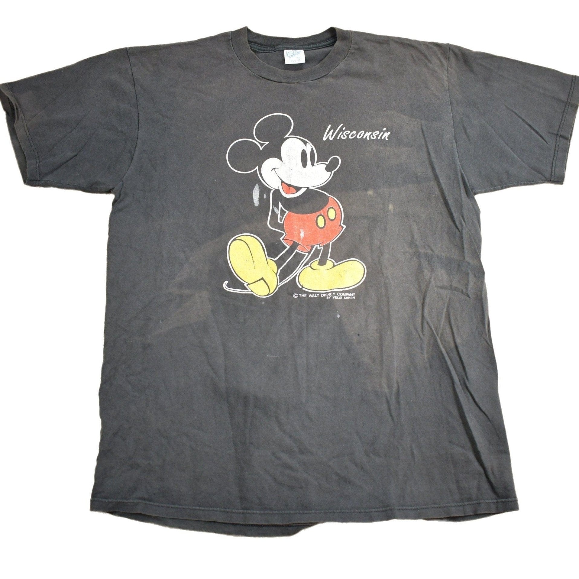 Vintage 1990s Mickey Mouse Wisconsin Souvenir T Shirt Men's Large from propervintagecanada