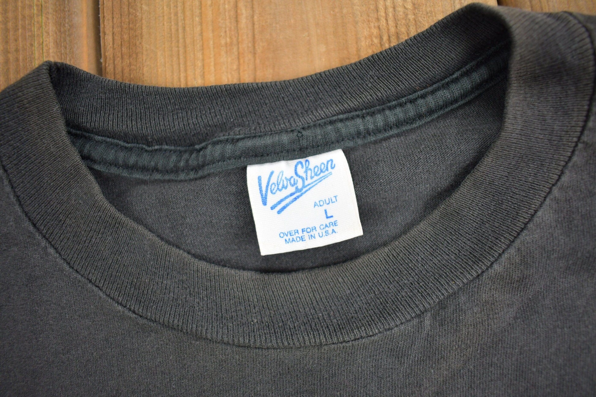 Vintage 1990s Mickey Mouse Wisconsin Souvenir T Shirt Men's Large from propervintagecanada