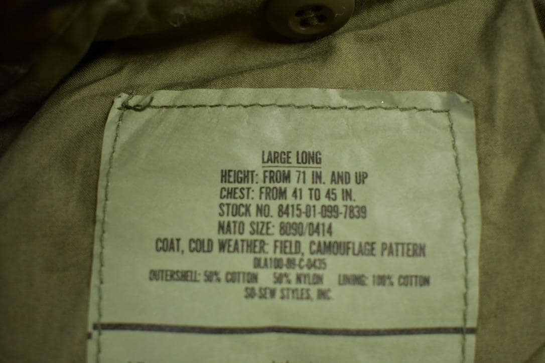 Vintage 1990s Military Camo Field Jacket Men's Large from propervintagecanada