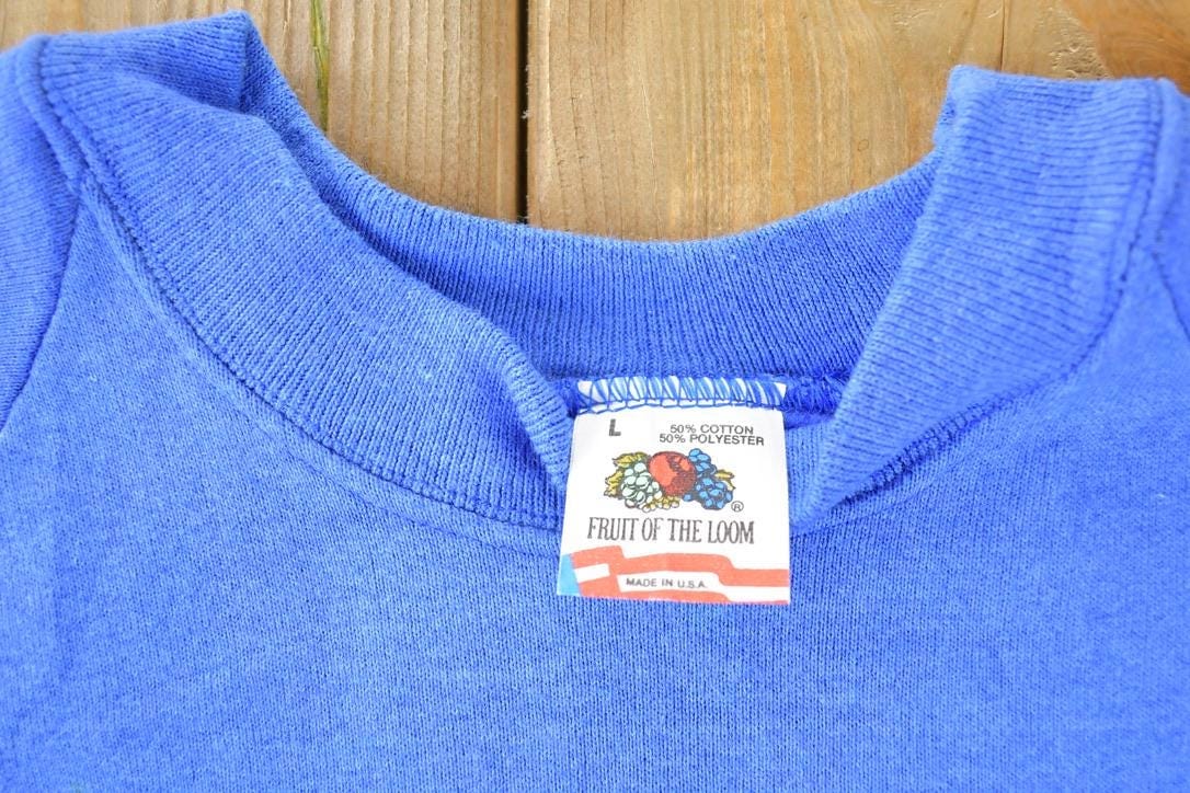 Vintage 1990s Milwaukee Wisconsin Souvenir Crewneck Sweatshirt Made In USA Men's Large from propervintagecanada