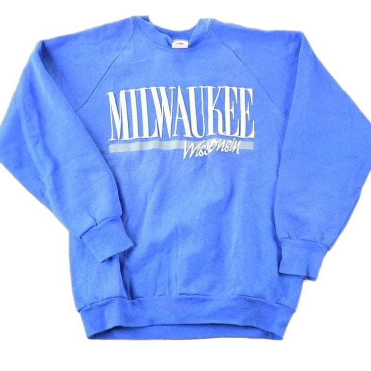 Vintage 1990s Milwaukee Wisconsin Souvenir Crewneck Sweatshirt Made In USA Men's Large from propervintagecanada