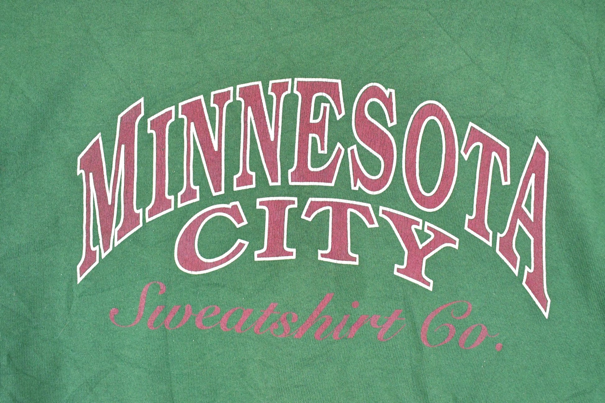 Vintage 1990s Minnesota City Graphic Print Crewneck Sweatshirt Men's L from propervintagecanada