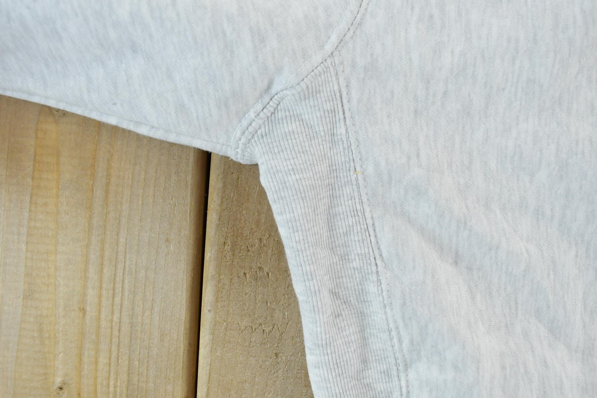 Vintage 1990s Minnesota Cross Grain University Embroidered Crewneck Men's M from propervintagecanada