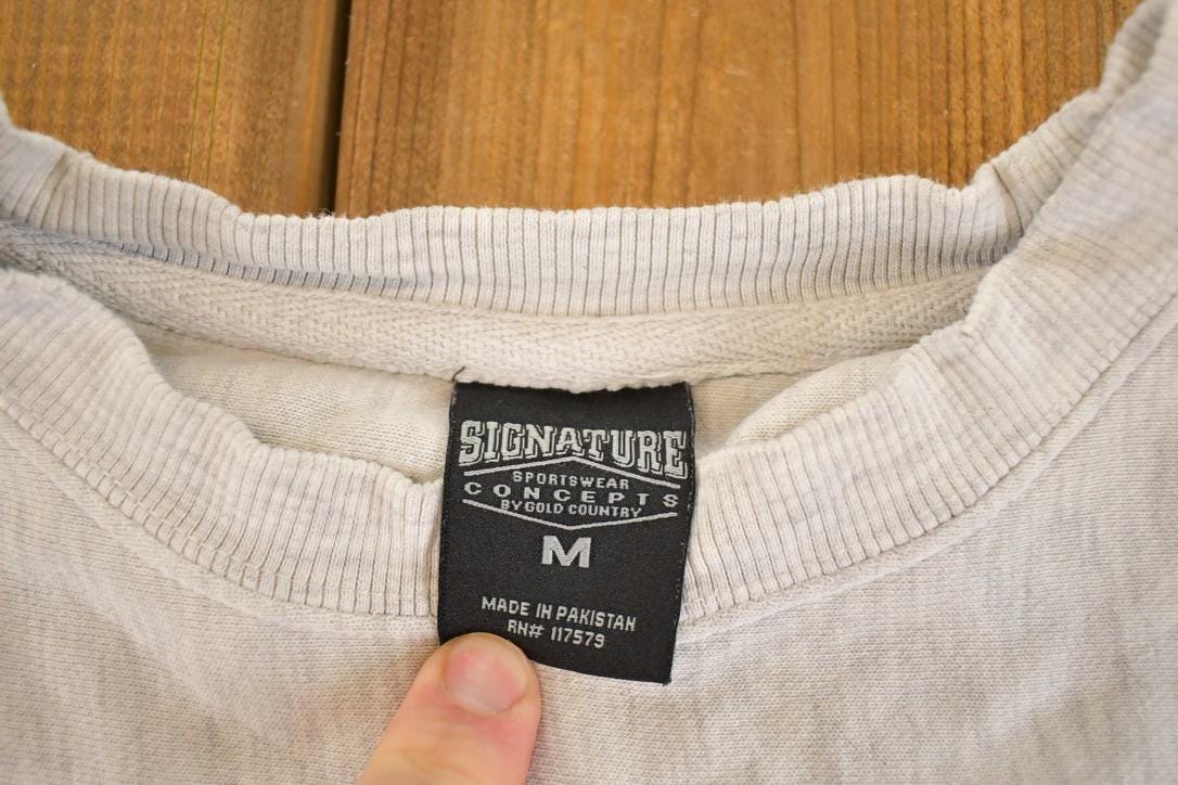 Vintage 1990s Minnesota Crossgrain Spellout Souvenir Crewneck Sweatshirt Men's M from propervintagecanada