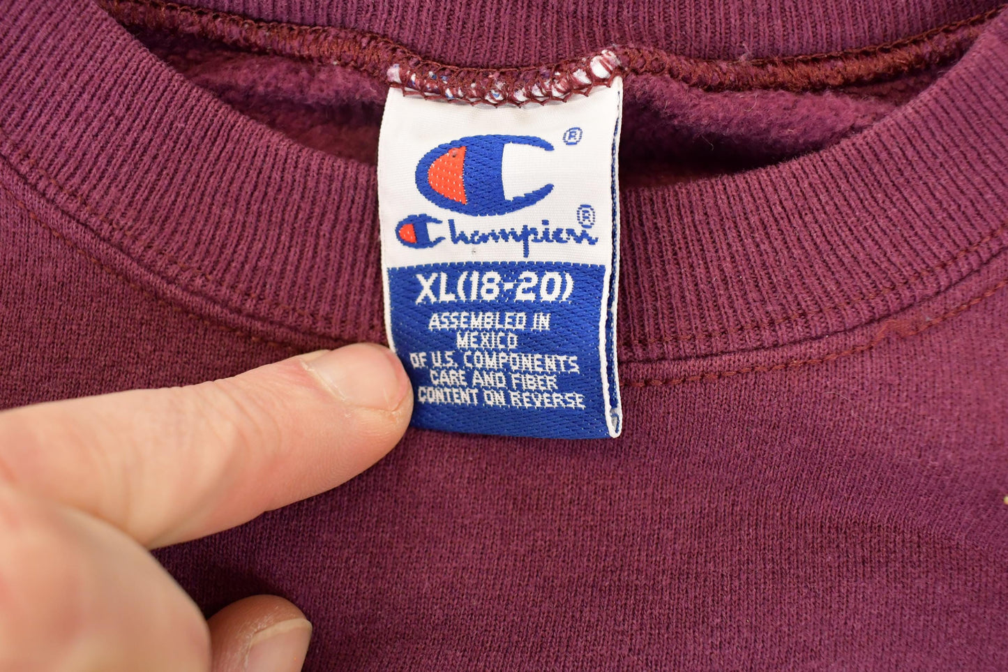Vintage 1990s Minnesota Embroidered Champion Sweatshirt Womens XL from propervintagecanada