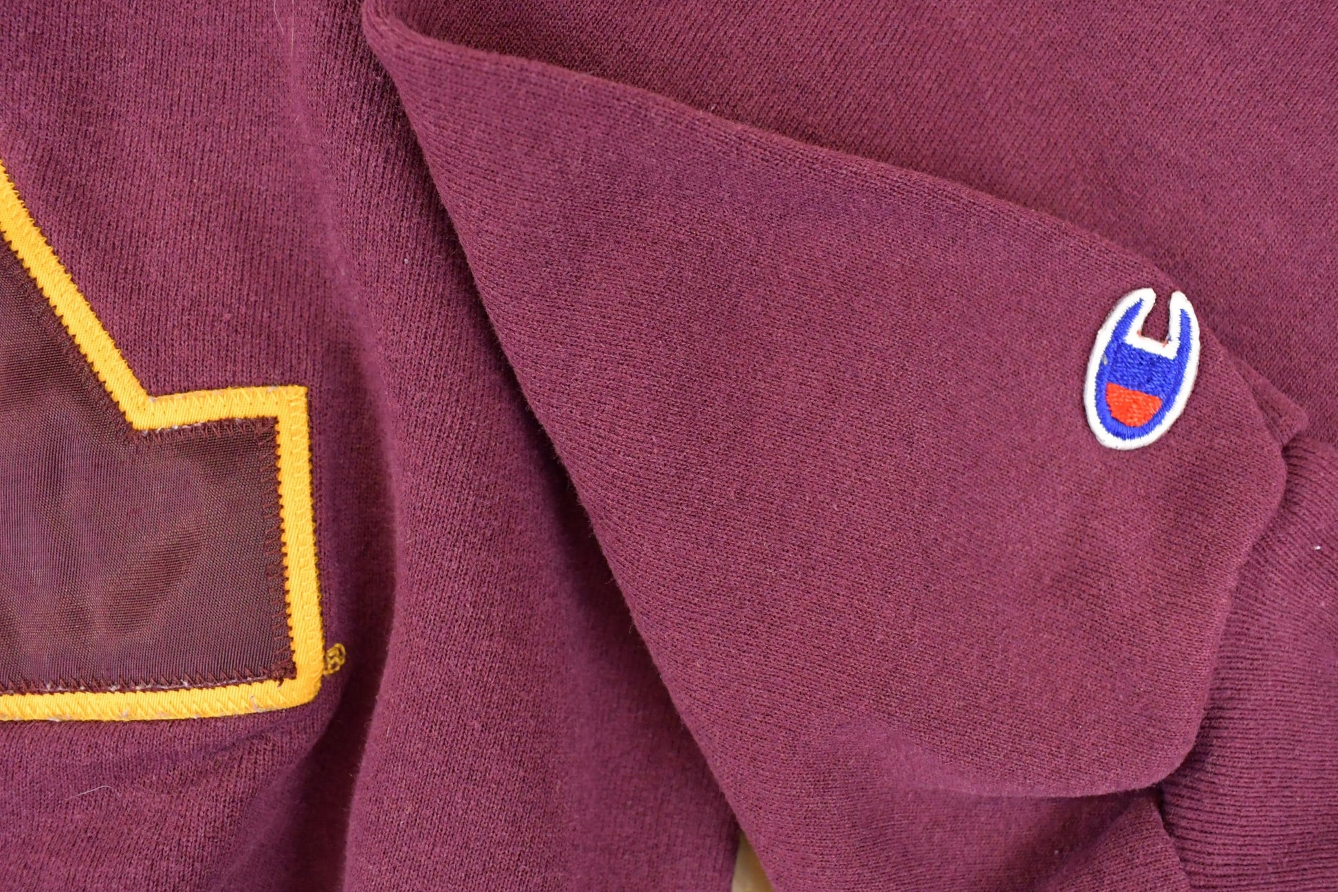 Vintage 1990s Minnesota Embroidered Champion Sweatshirt Womens XL from propervintagecanada