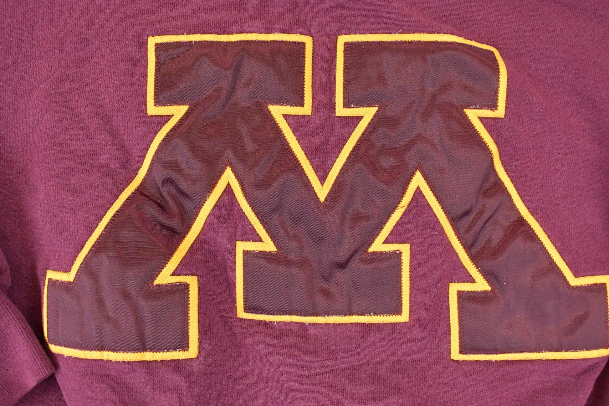 Vintage 1990s Minnesota Embroidered Champion Sweatshirt Womens XL from propervintagecanada