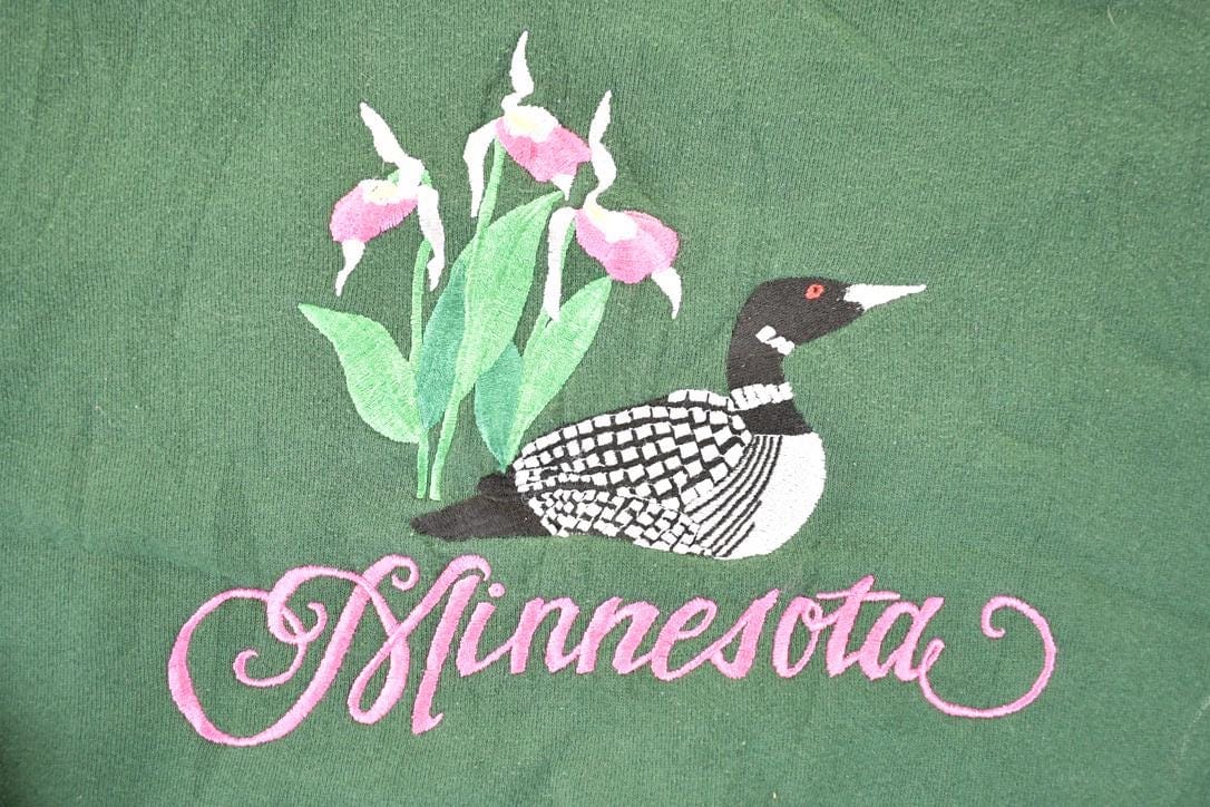 Vintage 1990s Minnesota Embroidered Loon Crewneck Sweatshirt Men's L from propervintagecanada