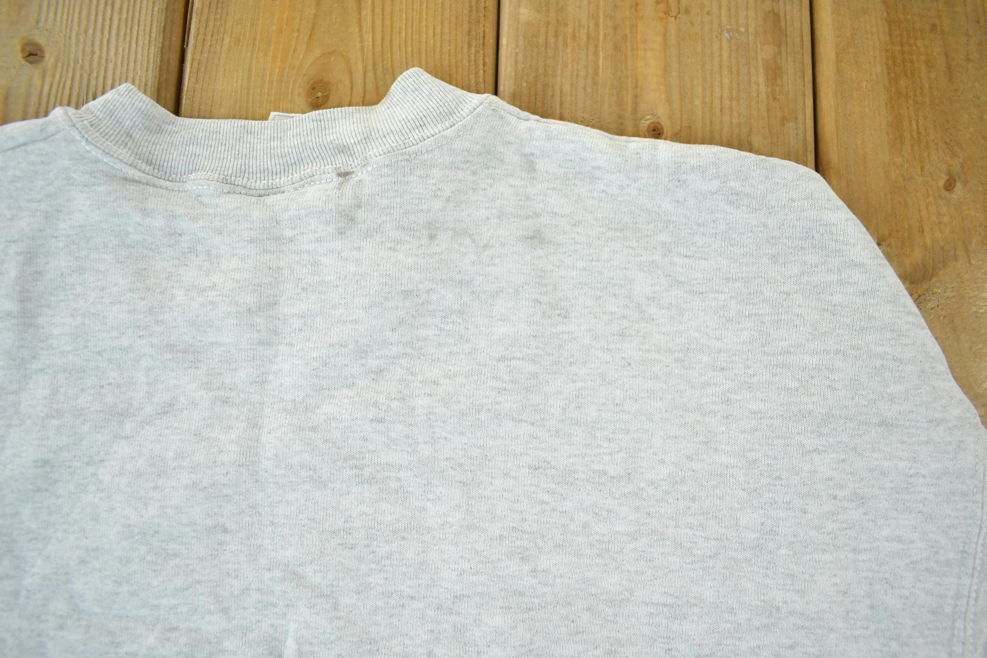 Vintage 1990s Minnesota Golden Gophers University Basketball Collegiate Crewneck Men's XL from propervintagecanada