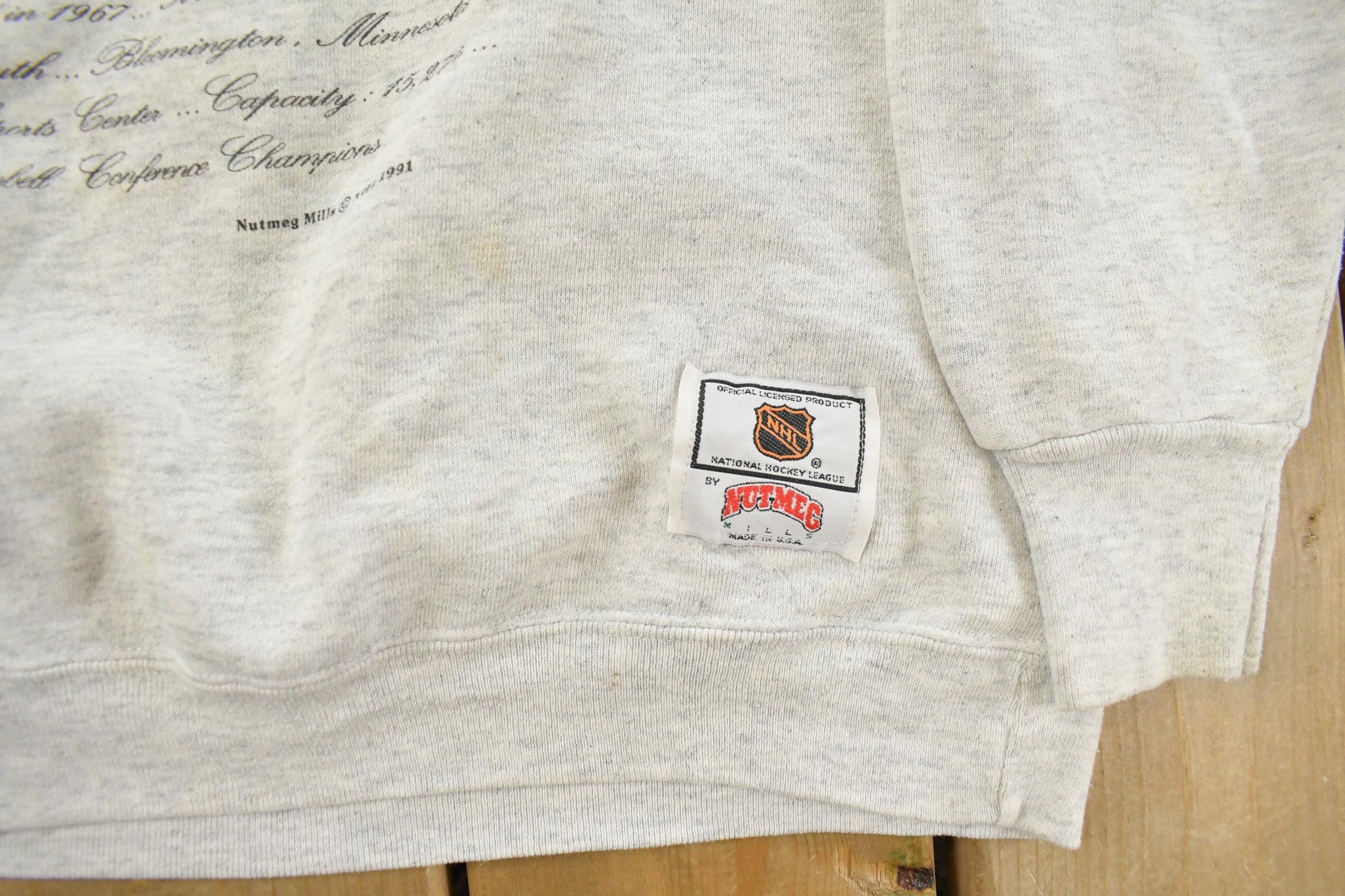 Vintage 1990s Minnesota North Stars NHL Crewneck Sweatshirt Men's Large / Sportswear / Made in USA / 90s Crewneck / Streetwear / NHL Hockey from propervintagecanada
