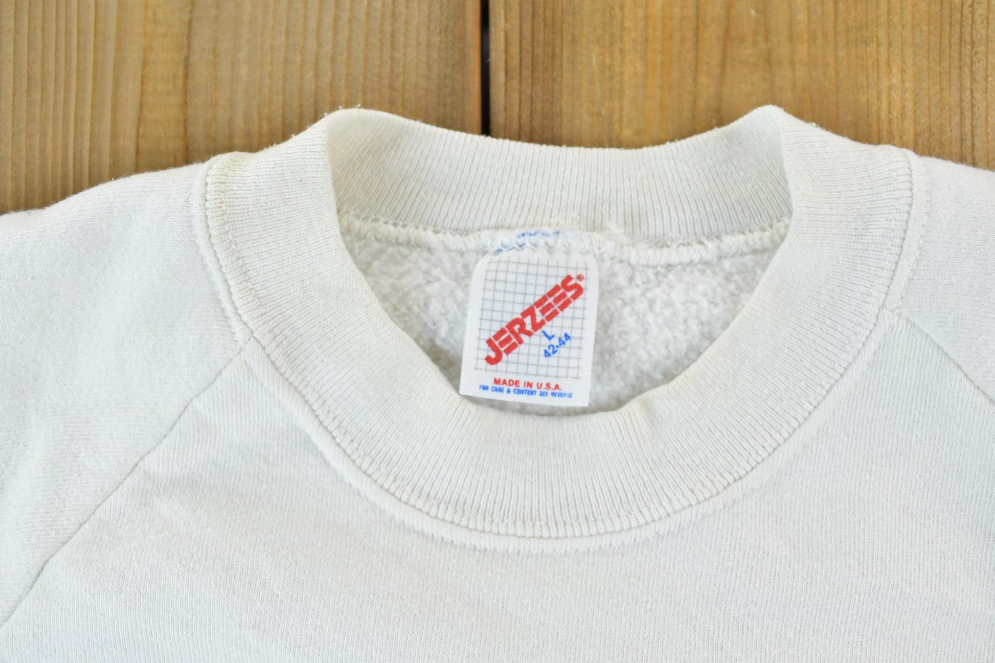 Vintage 1990s Minnesota Ski Pig 1000 Lakes Souvenir Crewneck Sweatshirt Men's Large from propervintagecanada