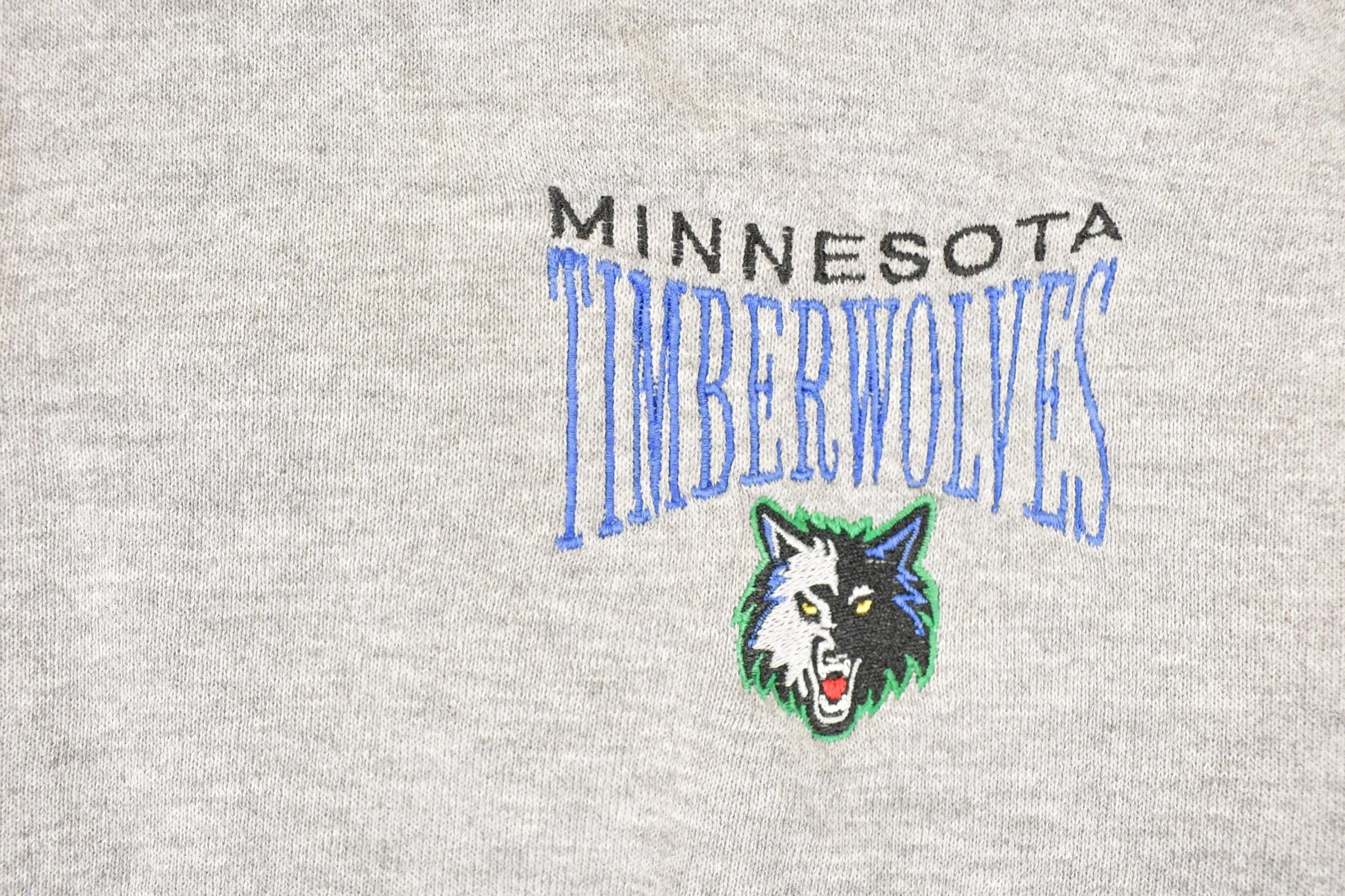 Vintage 1990s Minnesota Timberwolves NBA Turtleneck Sweatshirt Mens M from propervintagecanada