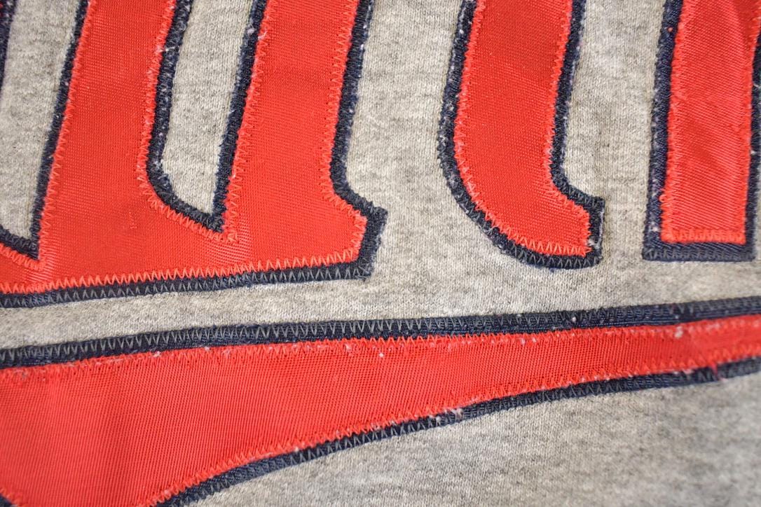 Vintage 1990s Minnesota Twins Majestic Sweatshirt Men's XL from propervintagecanada