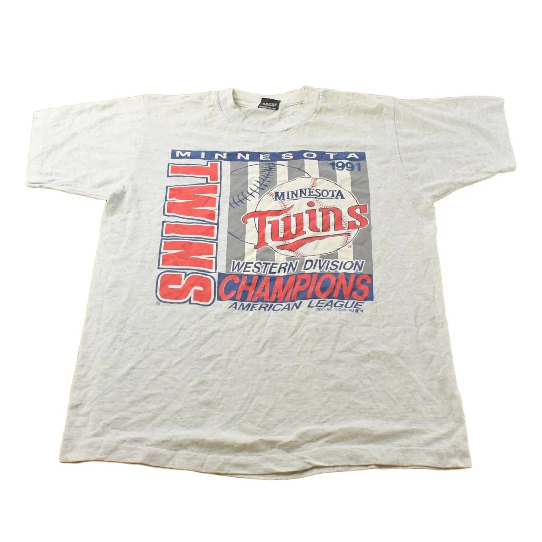 Vintage 1990s Minnesota Twins MLB T-Shirt Men's Large from propervintagecanada