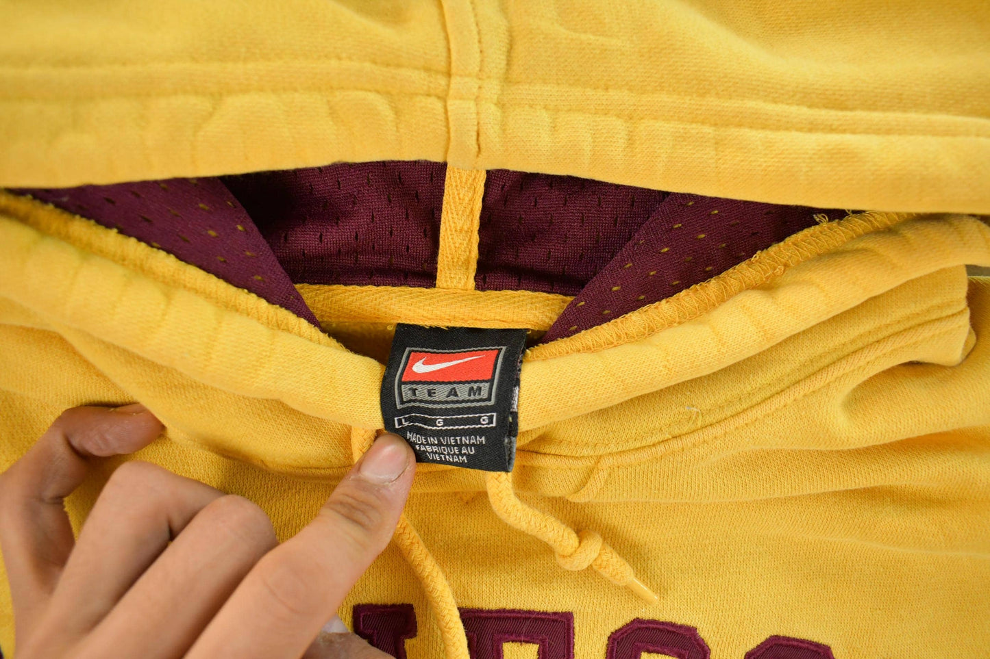 Vintage 1990s Minnesota University Nike Hoodie Sweatshirt Men's XL from propervintagecanada