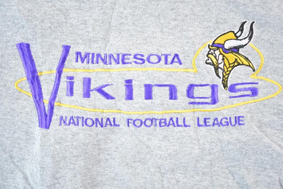 Vintage 1990s Minnesota Vikings Logo 7 NFL Crewneck Sweatshirt Mens XL from propervintagecanada