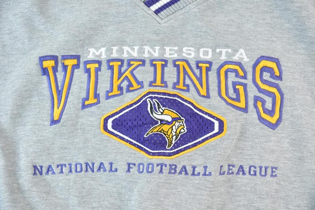 Vintage 1990s Minnesota Vikings NFL Crewneck Sweatshirt Men's 2XL from propervintagecanada