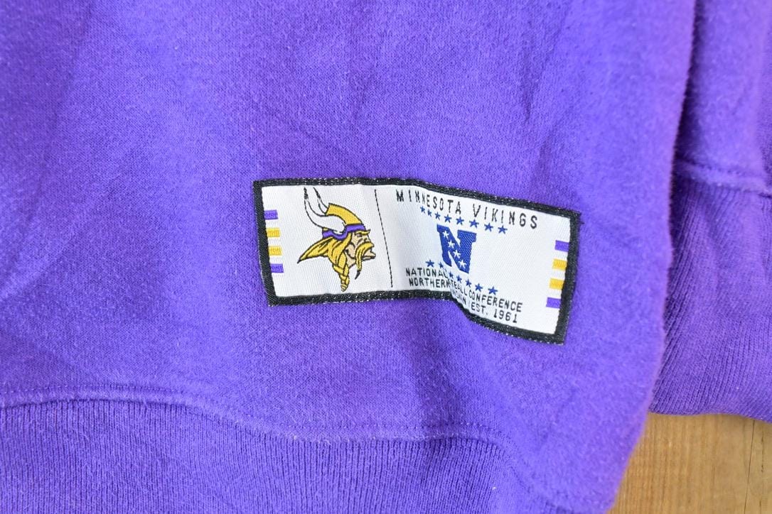Vintage 1990s Minnesota Vikings NFL Crewneck Sweatshirt Men's XL from propervintagecanada