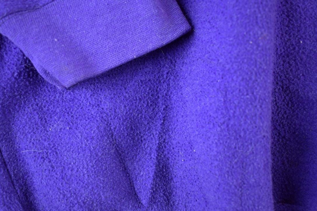 Vintage 1990s Minnesota Vikings NFL Embroidered Crewneck Sweatshirt Men's XL from propervintagecanada