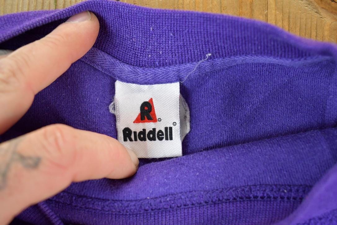 Vintage 1990s Minnesota Vikings NFL Embroidered Crewneck Sweatshirt Men's XL from propervintagecanada