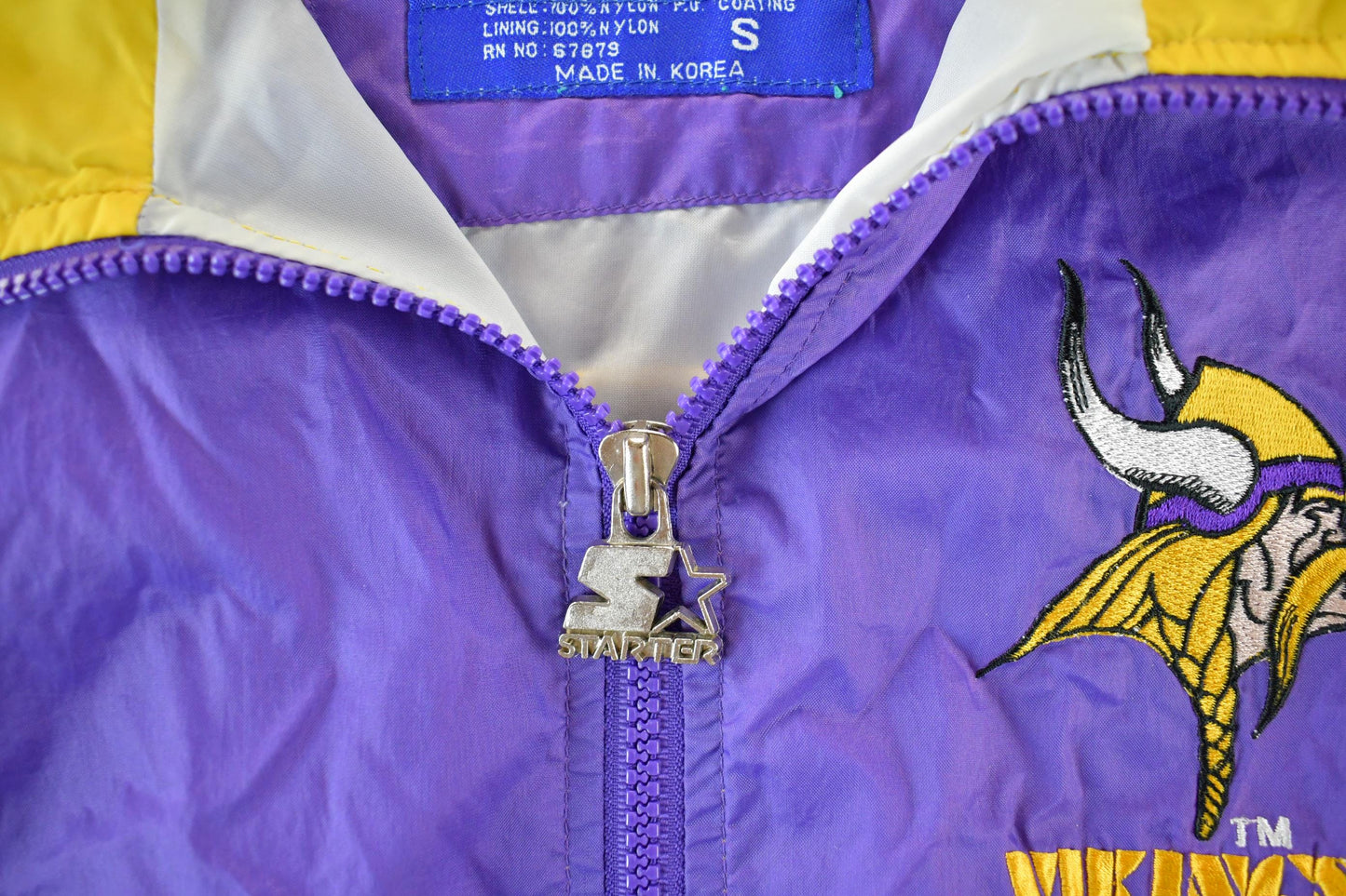 Vintage 1990s Minnesota Vikings NFL Football Windbreaker Men's Large from propervintagecanada