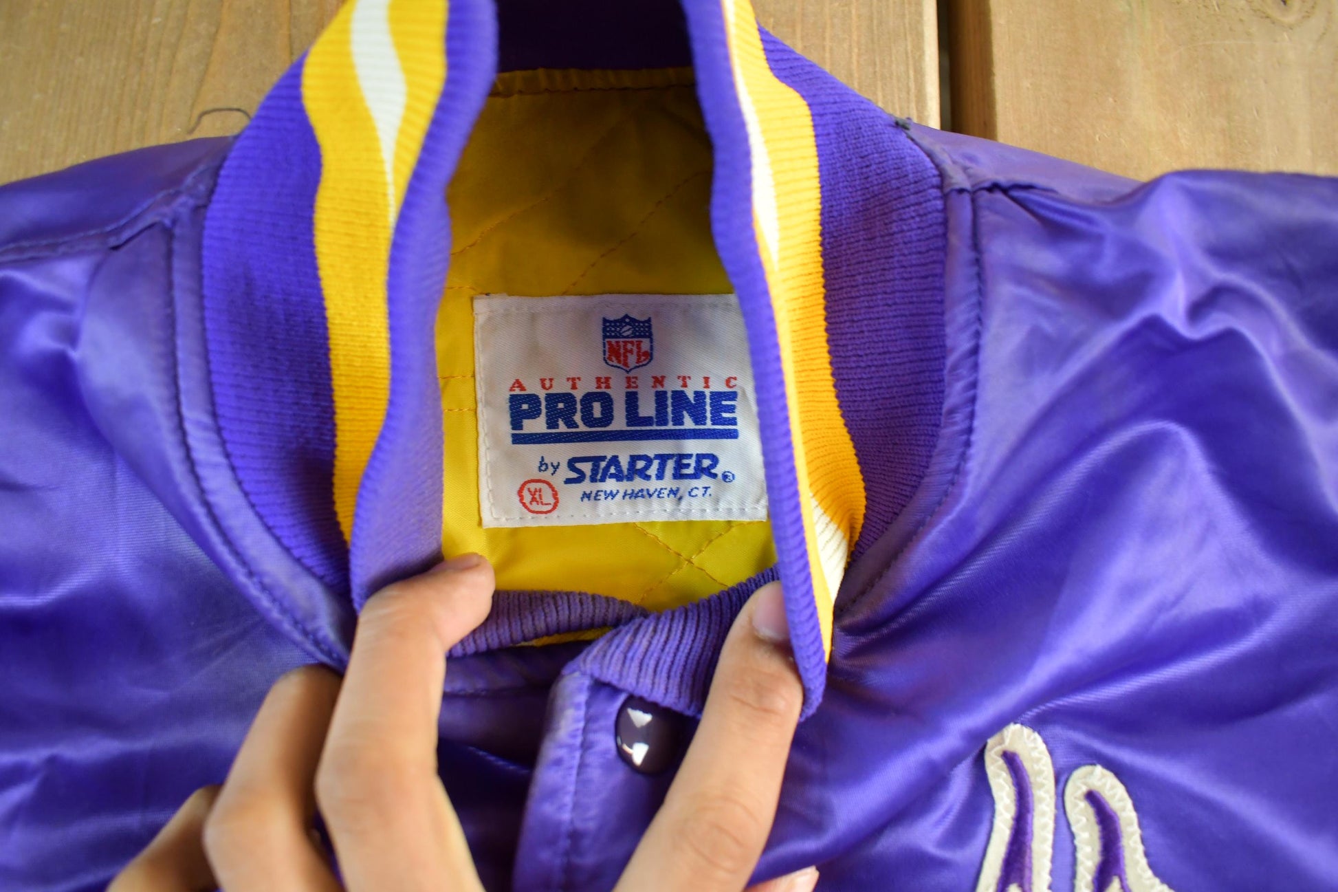 Vintage 1990s Minnesota Vikings Team Starter Pro Line NFL Satin Snap On Jacket Men's XL from propervintagecanada