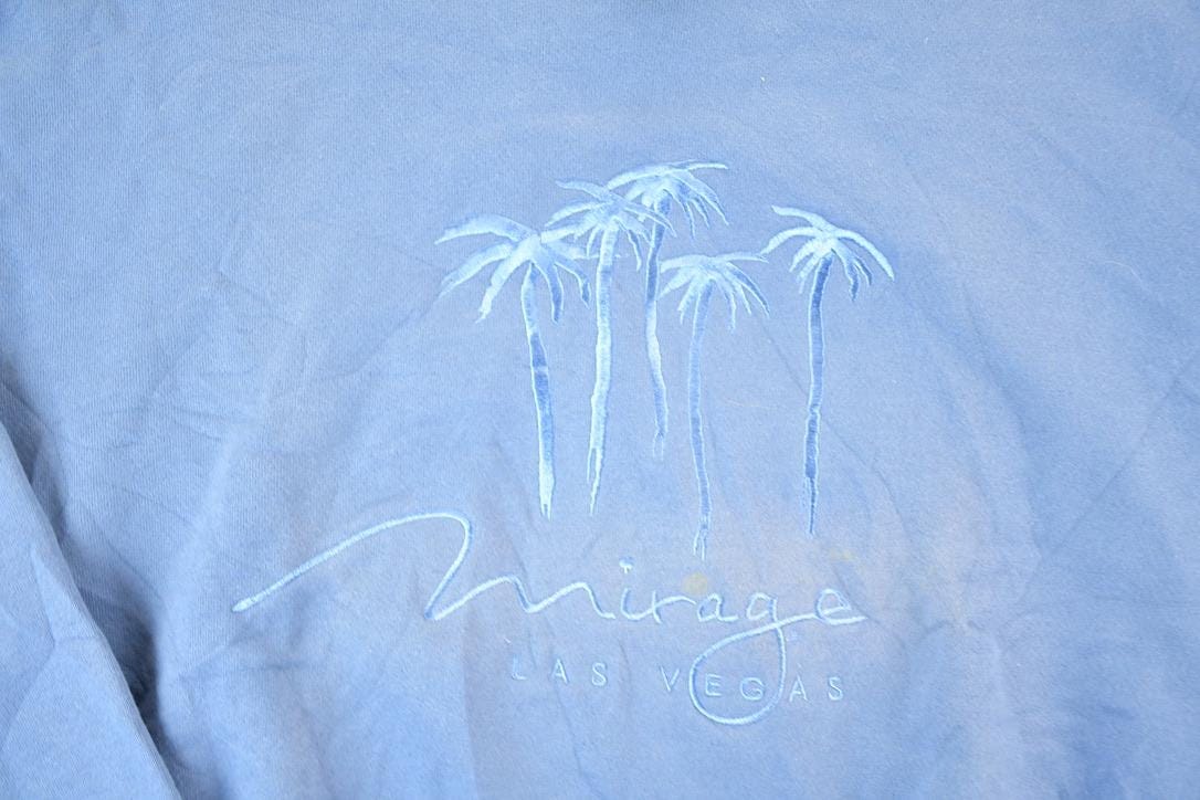 Vintage 1990s Mirage Las Vegas Crewneck Sweatshirt Mens XL from propervintagecanada