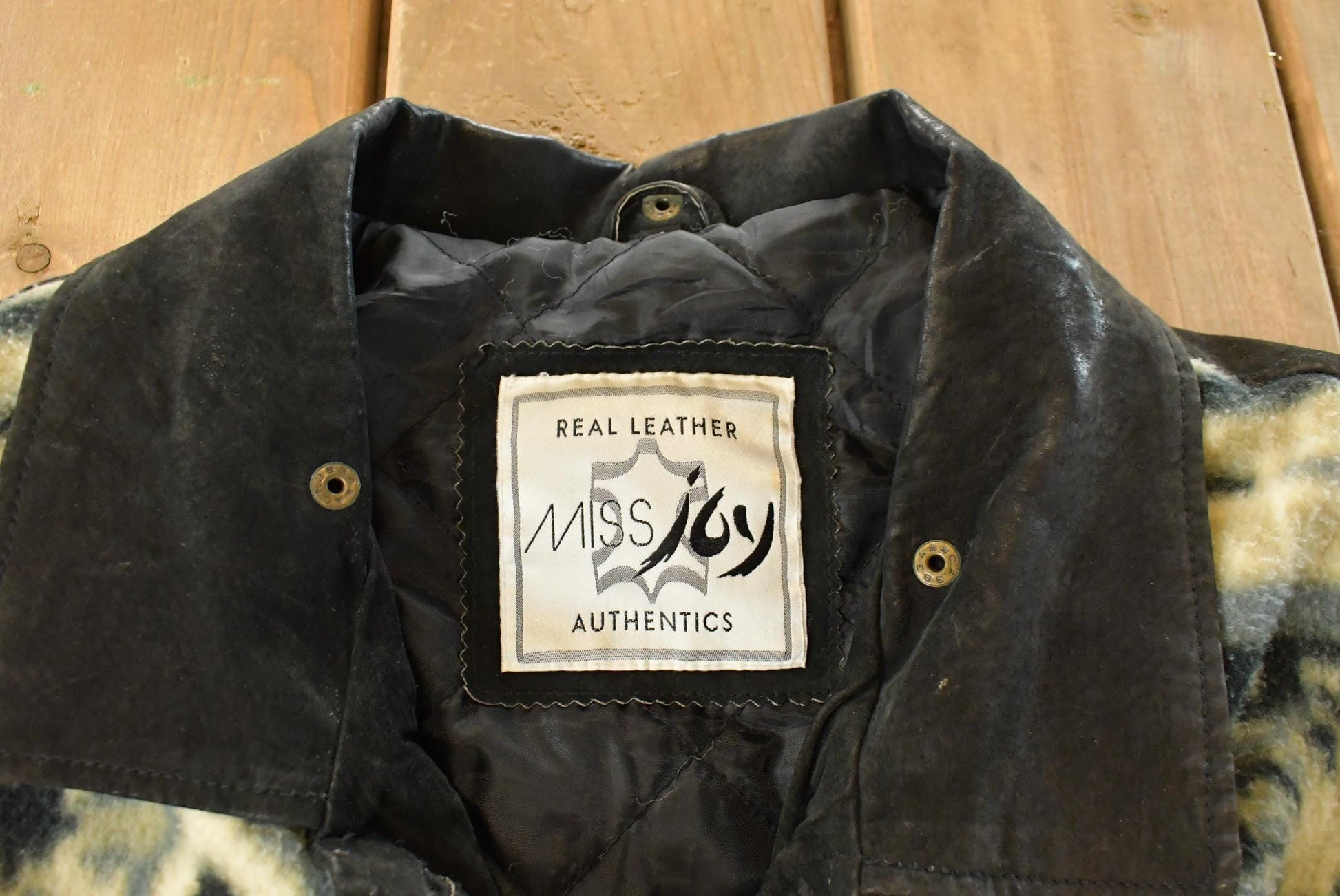 Vintage 1990s Miss Icy Aztec Leather Fleece Coat Women's XL / Fish Hook / 90s Jacket / 90s Coat / South Western Jacket / Outdoors from propervintagecanada