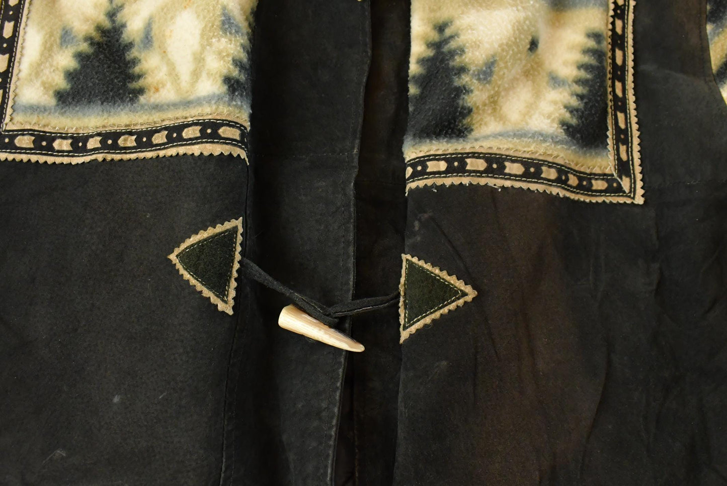 Vintage 1990s Miss Icy Aztec Leather Fleece Coat Women's XL / Fish Hook / 90s Jacket / 90s Coat / South Western Jacket / Outdoors from propervintagecanada