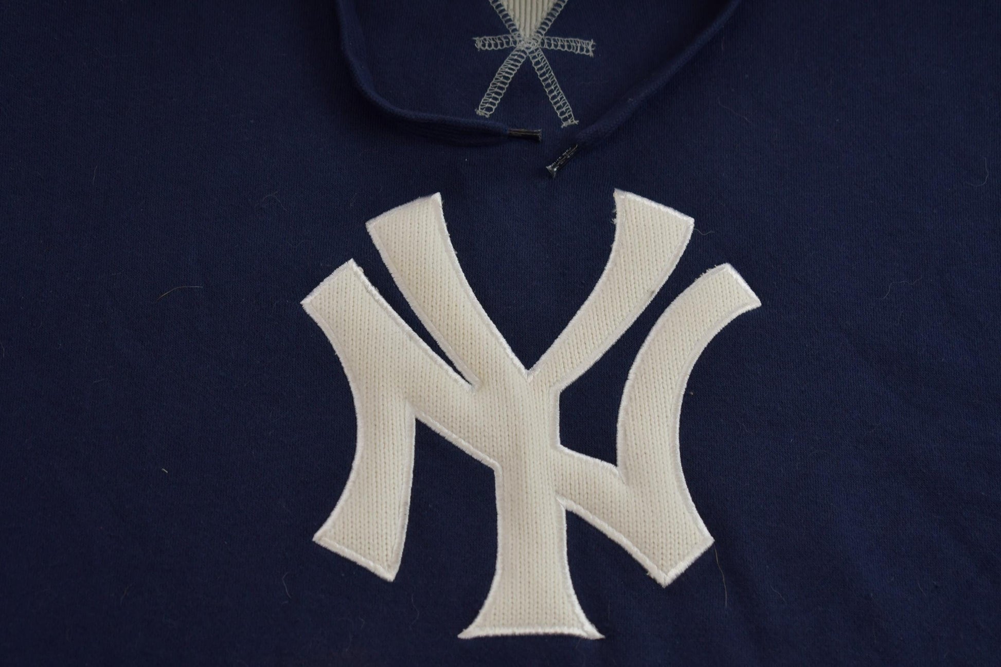 Vintage 1990s MLB Yankee's Baseball Hoodie Men's 2XL from propervintagecanada