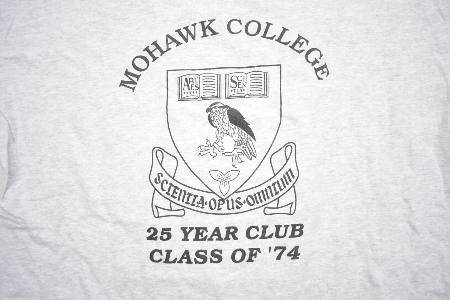 Vintage 1990s Mohawk College Collegiate T-Shirt Men's XL from propervintagecanada