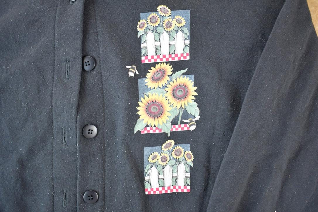 Vintage 1990s Morning Sun Double Collar Full Button Sunflowers Souvenir Crewneck Sweatshirt Women's L from propervintagecanada