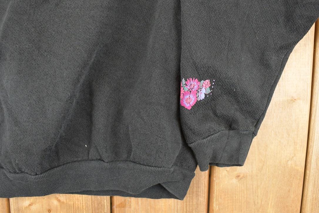 Vintage 1990s Morning Sun Floral Theme Graphic Print Double Collar Crewneck Sweatshirt Womens L from propervintagecanada
