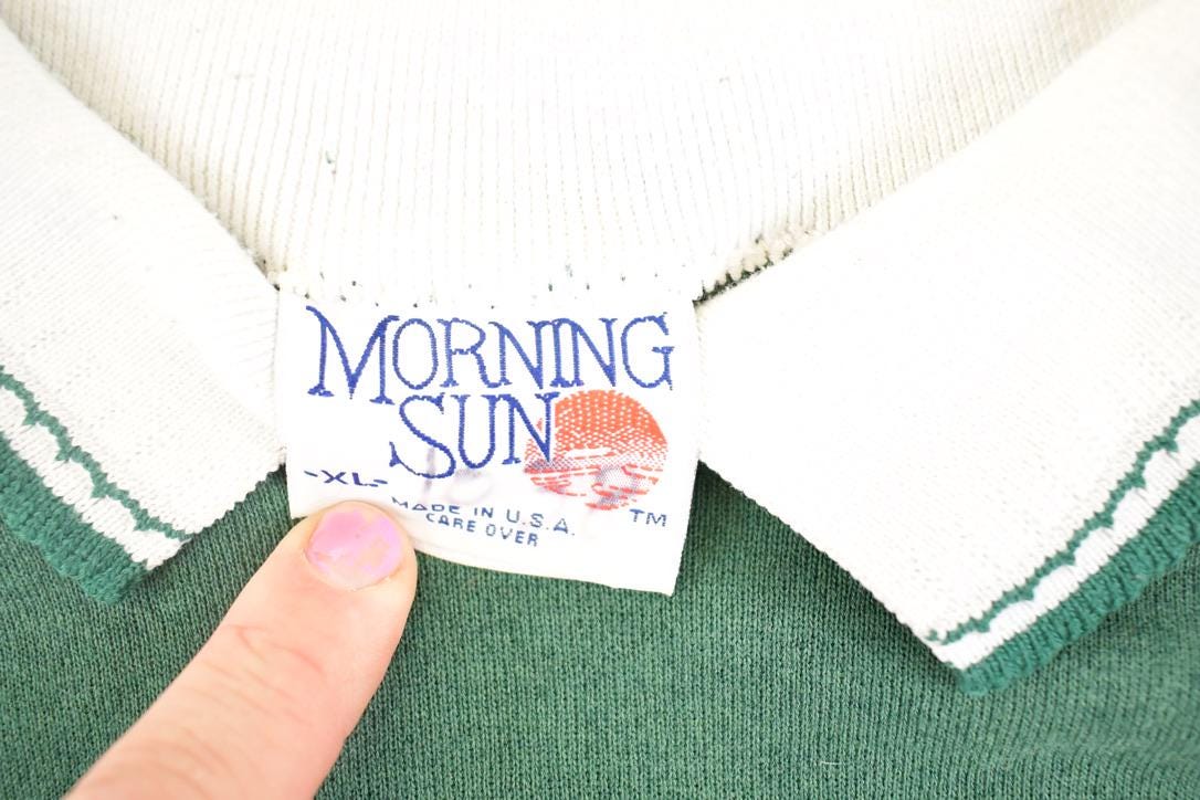 Vintage 1990s Morning Sun Flower Bunches Collared Sweatshirt Women's L / Made In USA / 90's Tourist Vacation Graphic Sweater from propervintagecanada