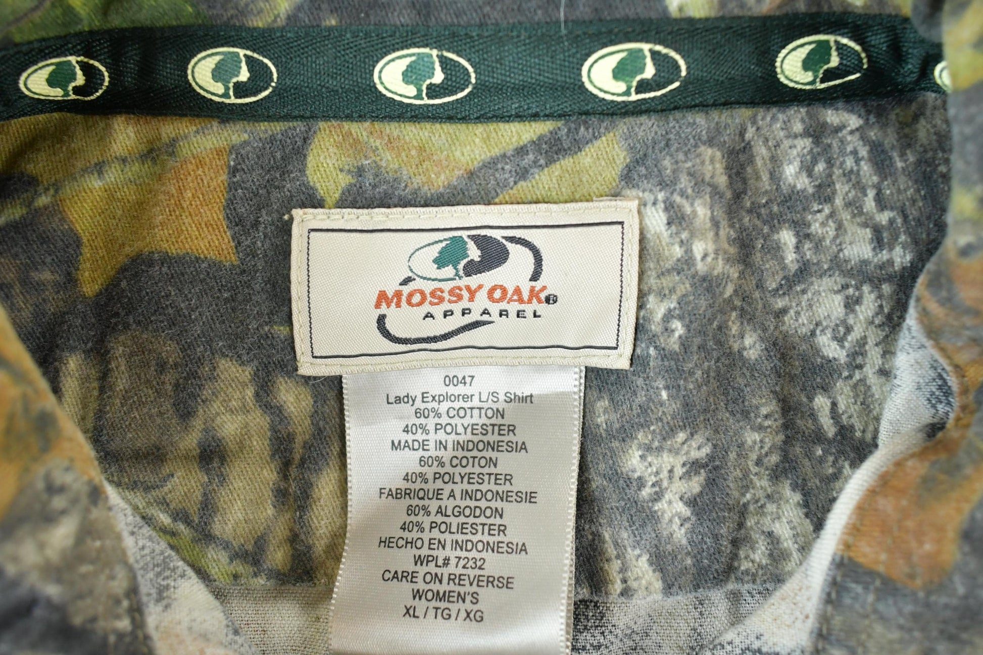 Vintage 1990s Mossy Oak Apparel Realtree Camo Button Up Shirt Women's XL from propervintagecanada