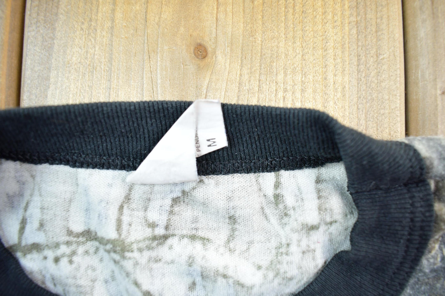 Vintage 1990s Mossy Oak Blank Crewneck Sweatshirt from propervintagecanada