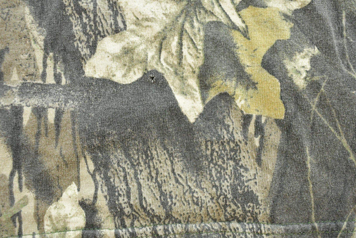 Vintage 1990s Mossy Oak Breakup Camo Long Sleeve T-Shirt Men's L from propervintagecanada