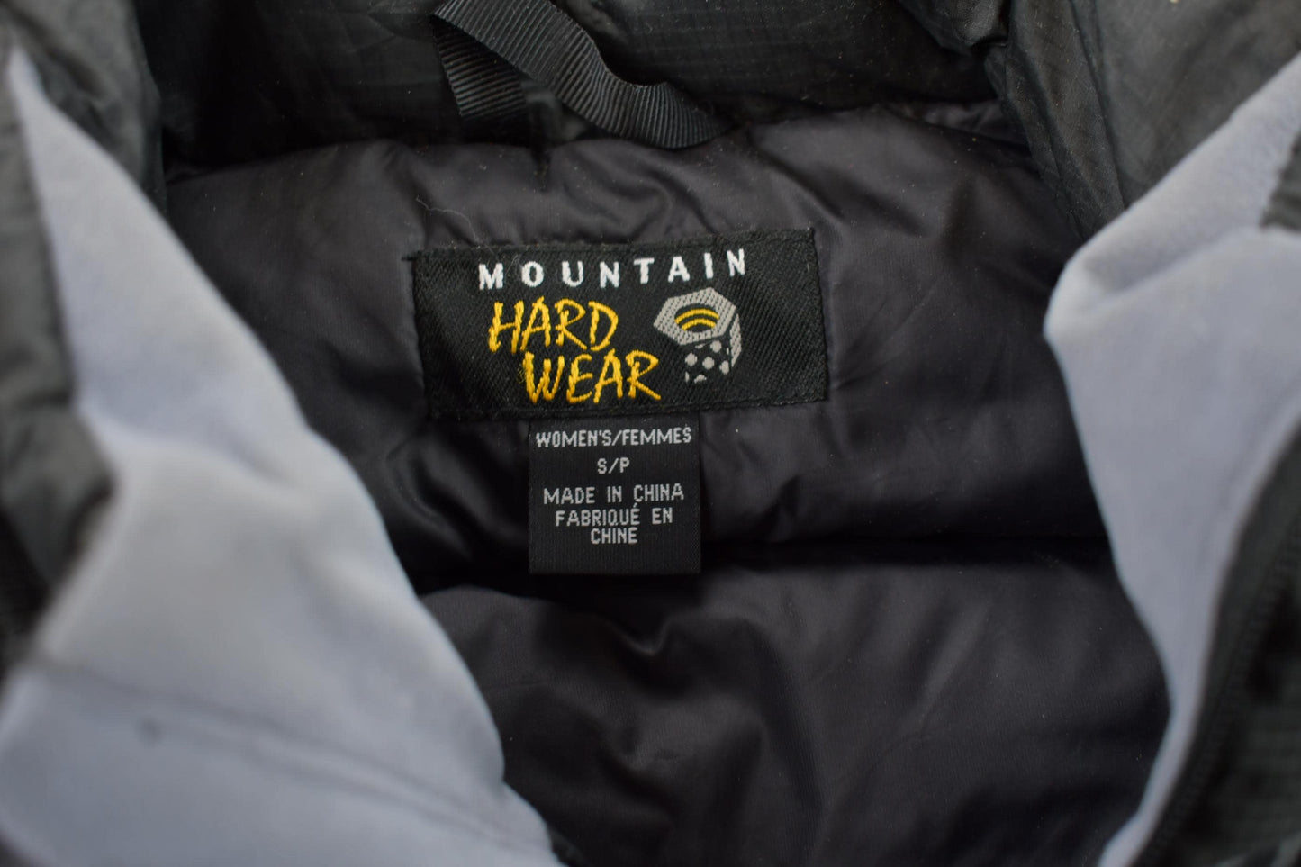 Vintage 1990s Mountain Hard Wear Quilted Puffer Jacket Men's Small from propervintagecanada