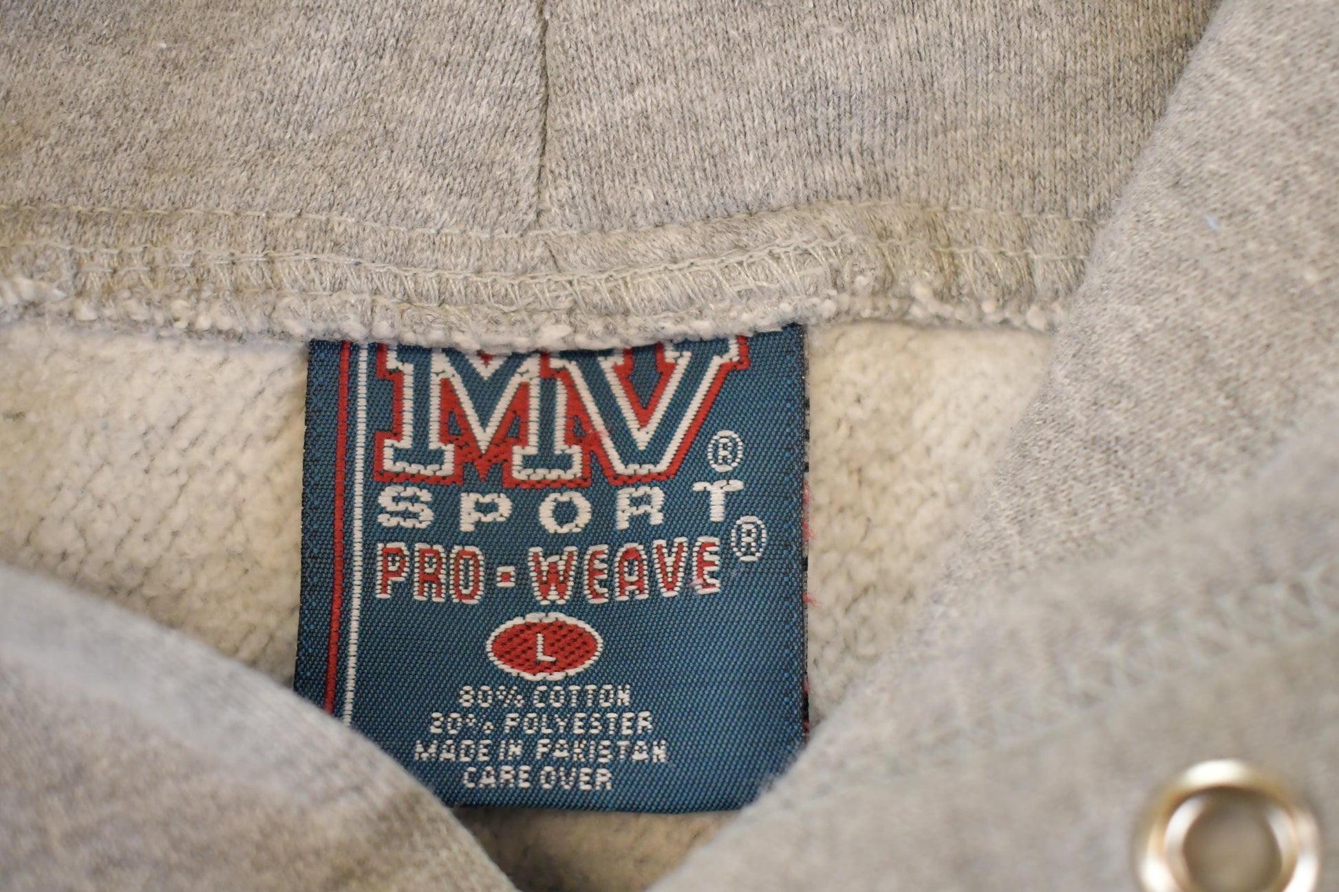 Vintage 1990s MV Sport Oaklandvale Hoodie Sweatshirt Men's M from propervintagecanada