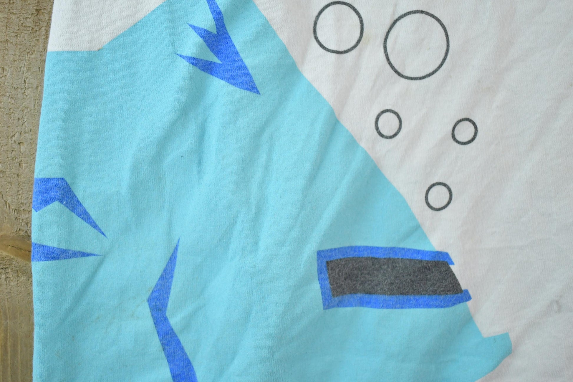 Vintage 1990s MWR Cyber Sea Souvenir Single Stitch Graphic Print T-Shirt Men's XL from propervintagecanada