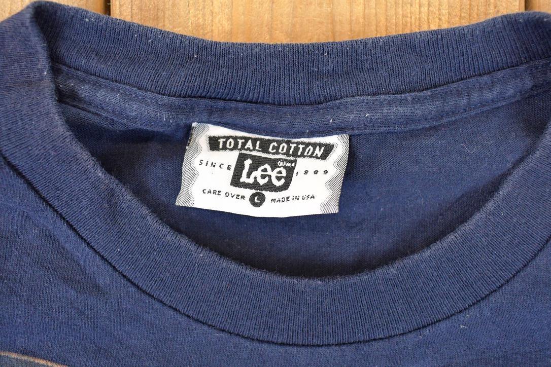 Vintage 1990s Nantucket Souvenir Flag Travel T-Shirt Men's M / Destination Shirt / 90s Single Stitch Graphic Tee / Made in USA from propervintagecanada