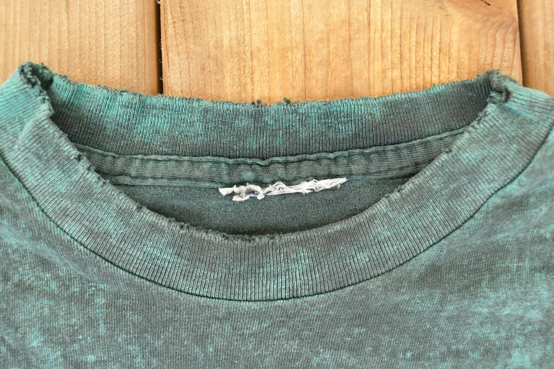 Vintage 1990s Nashville Tennessee Souvenir Travel T-Shirt Men's L from propervintagecanada