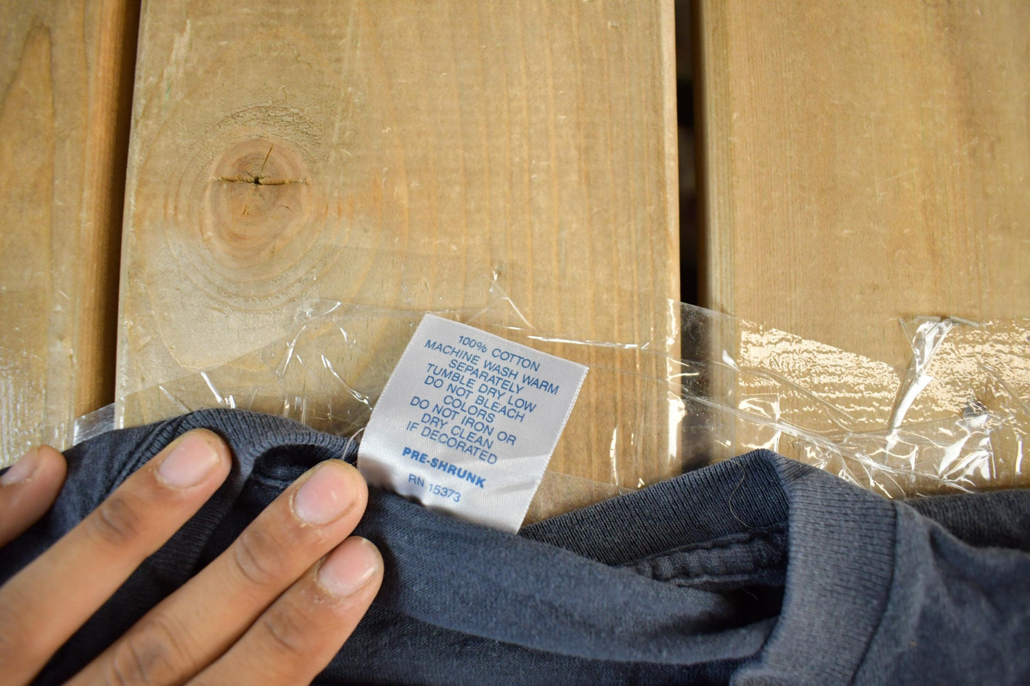 Vintage 1990s Native Black Hills Landscape T-Shirt Men's XL from propervintagecanada