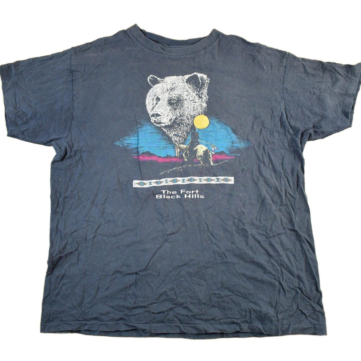 Vintage 1990s Native Black Hills Landscape T-Shirt Men's XL from propervintagecanada