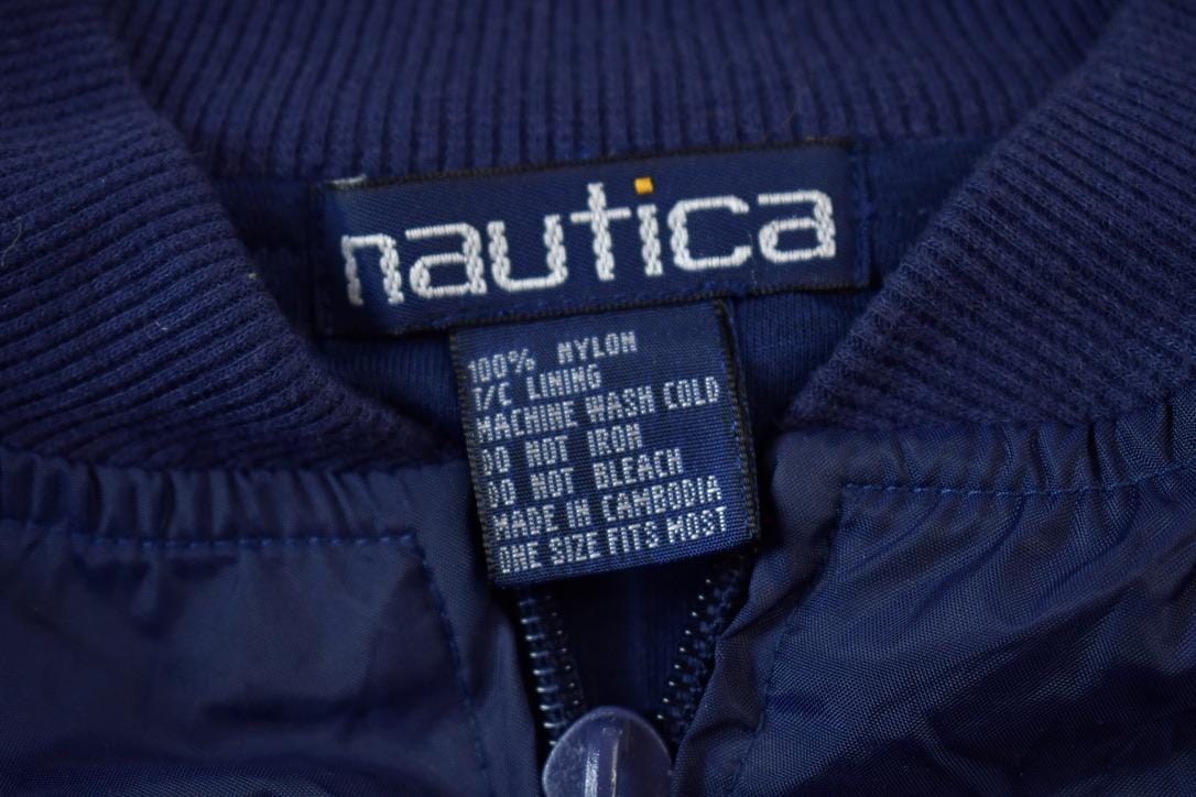 Vintage 1990s Nautica Nylon Sailing Windbreaker Men's XL from propervintagecanada
