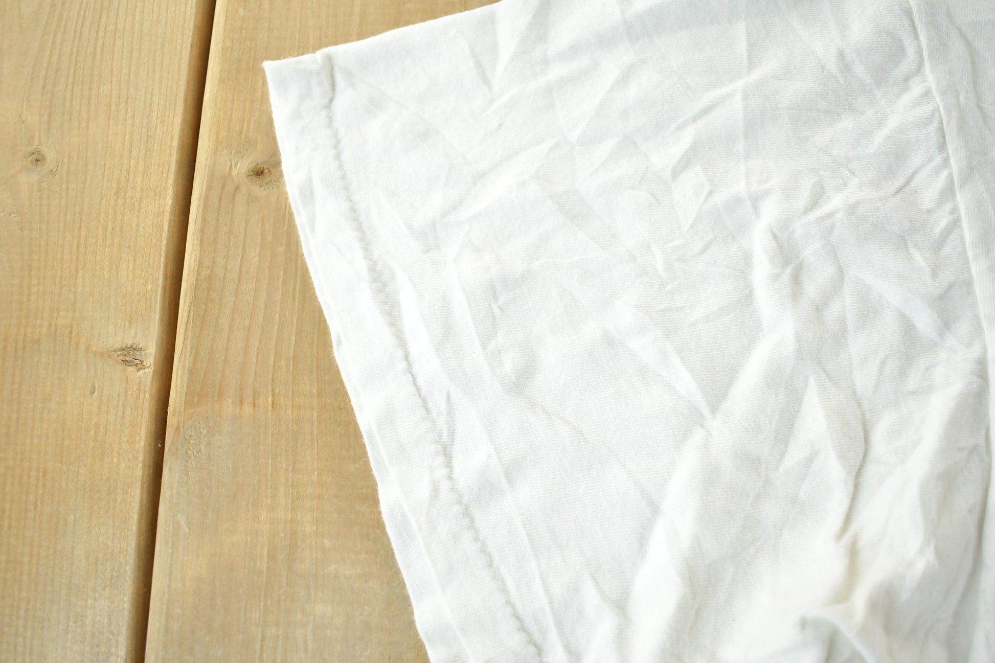 Vintage 1990s Nest SDK Tech Graphic T-Shirt Men's XL from propervintagecanada