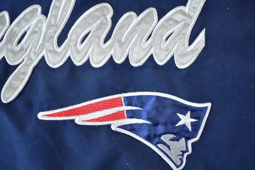 Vintage 1990s New England Patriots NFL Crewneck pullover Windbreaker Sweatshirt Men's Large from propervintagecanada