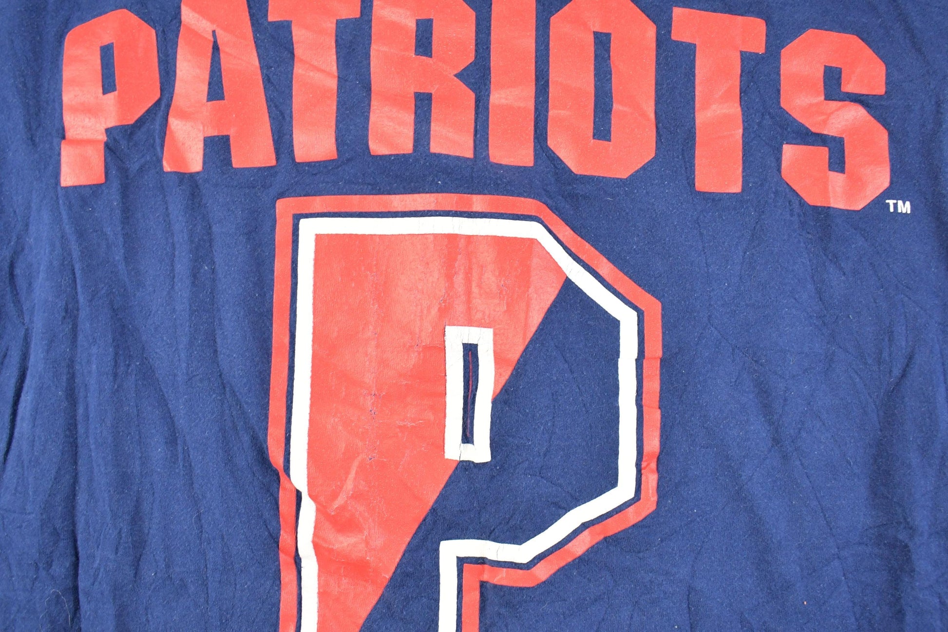 Vintage 1990s New England Patriots NFL Graphic T-Shirt/ Made In USA / Single Stitch / NFL / 90s Streetwear / Sportswear from propervintagecanada