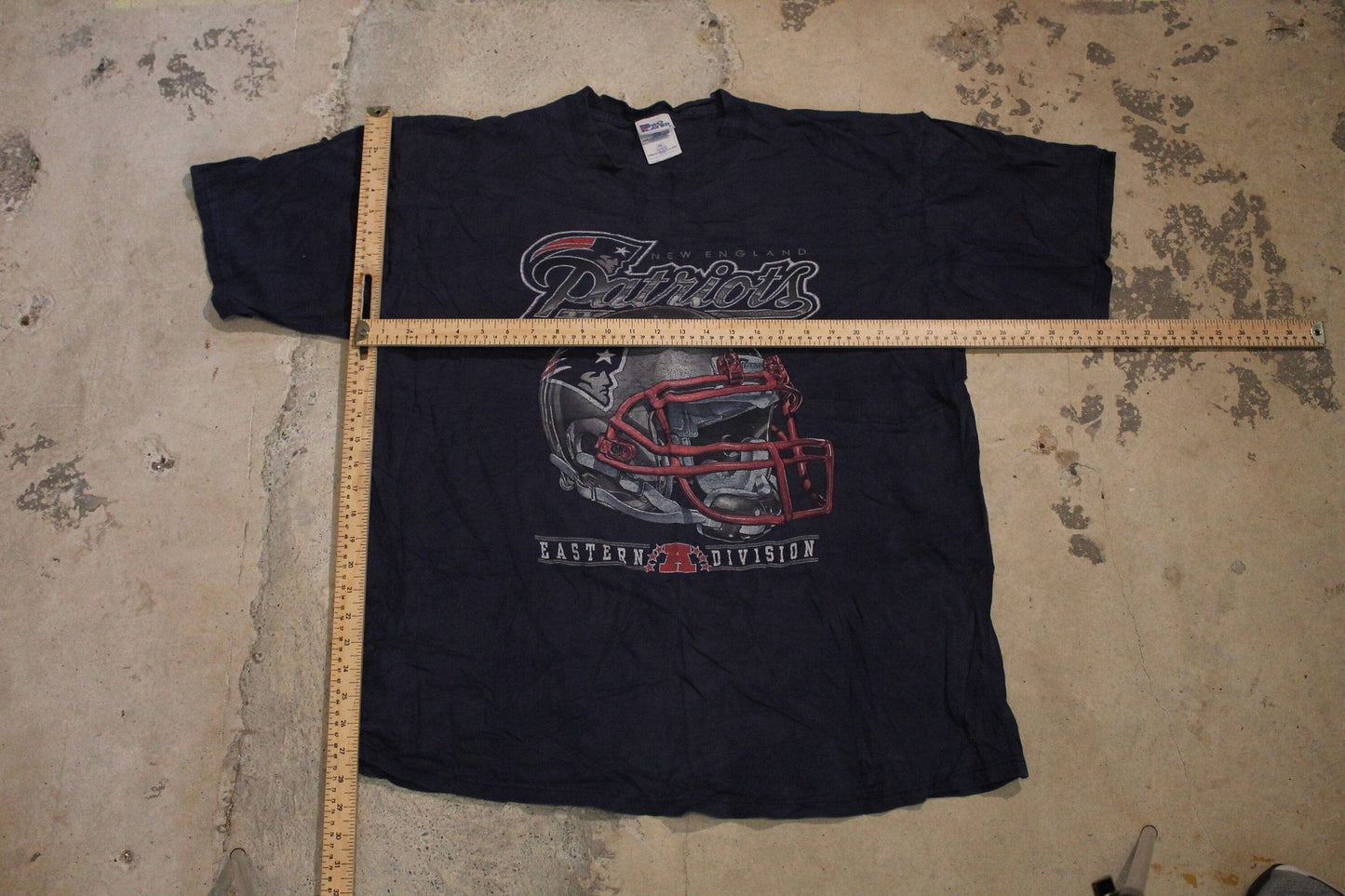 Vintage 1990s New England Patriots NFL T Shirt Men's 2XL from propervintagecanada